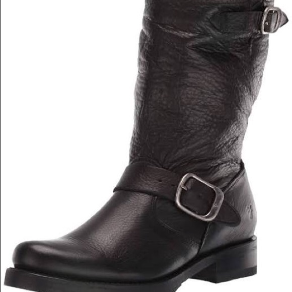 NIB Frye Black Italian Leather Veronica Short Boot - Picture 8 of 12